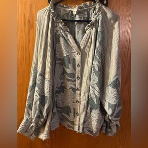 Oli & Hali Floral Lace Button-Up Blouse. Size XL. New